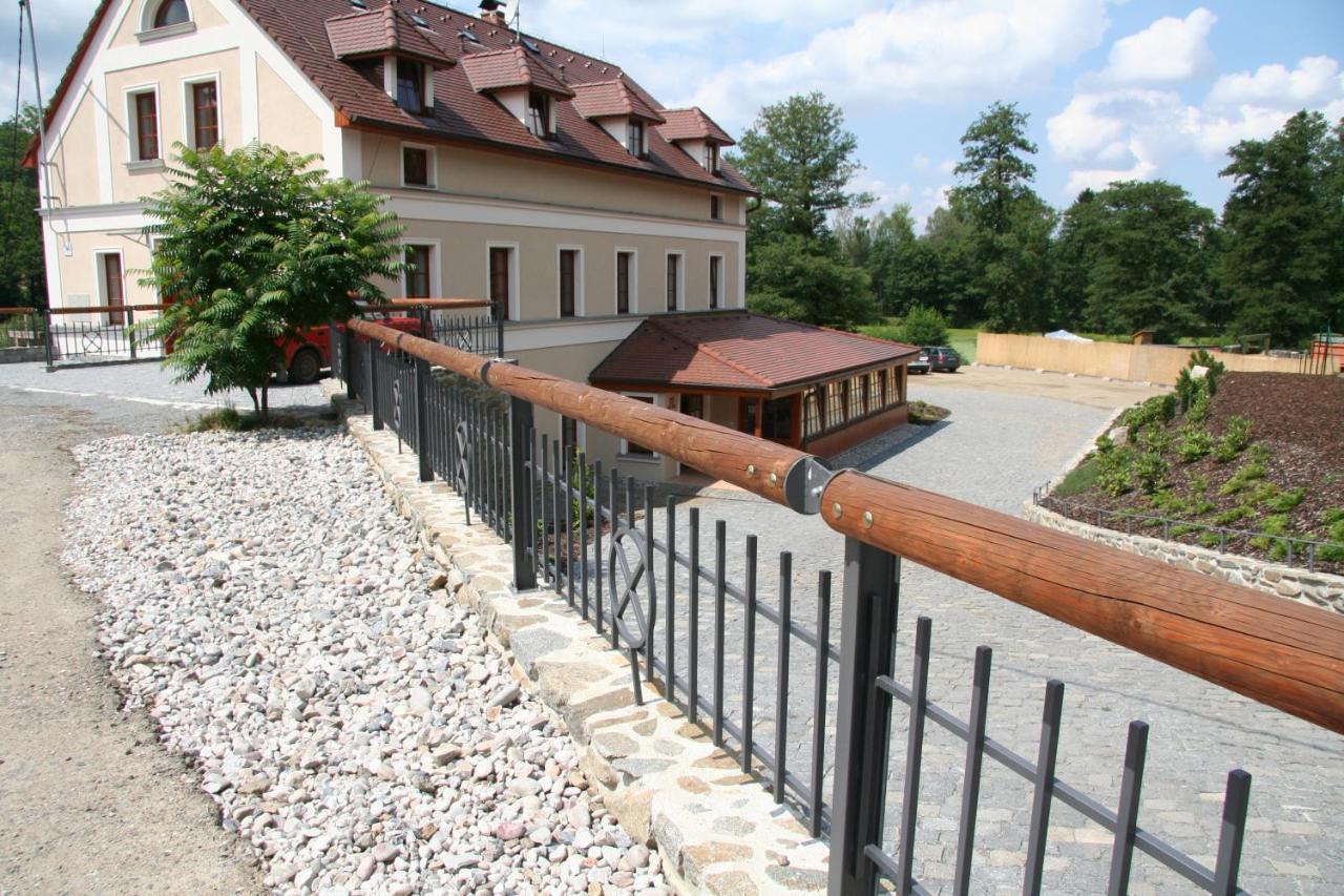 Pension Mlyn Stare Mitrovice Sedlec-Prcice Zewnętrze zdjęcie